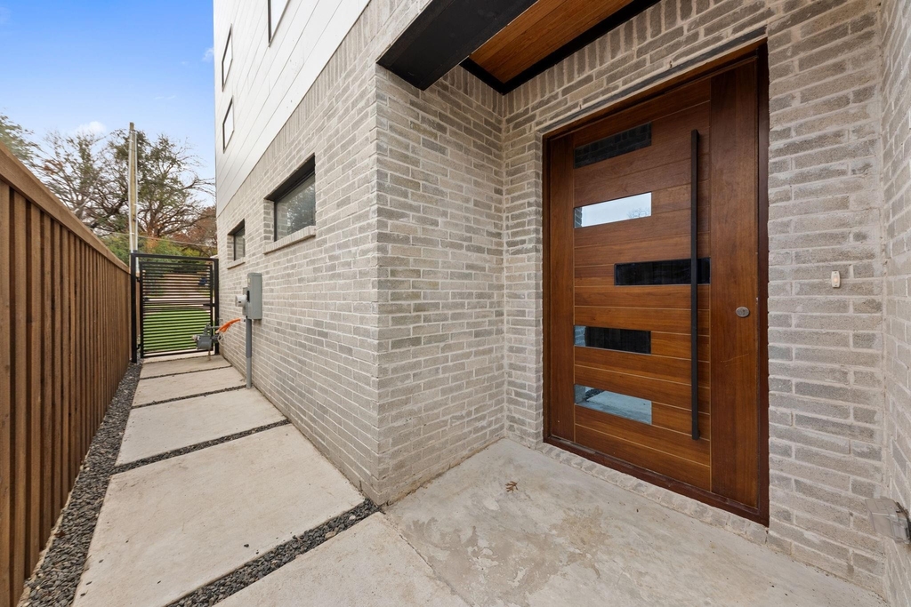 1919 Pollard Street - Photo 1