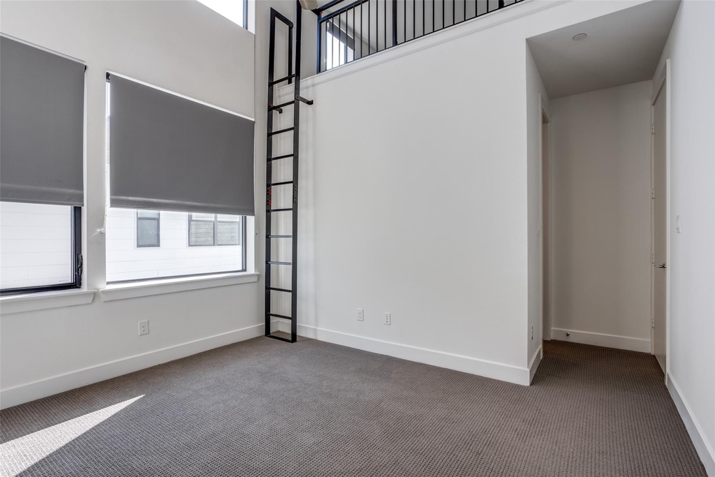 2215 Moser Avenue - Photo 20