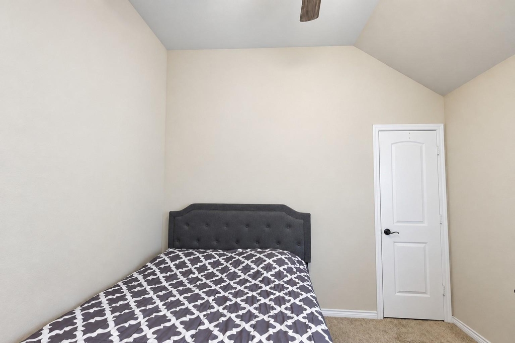 2643 Harlow Lane - Photo 20