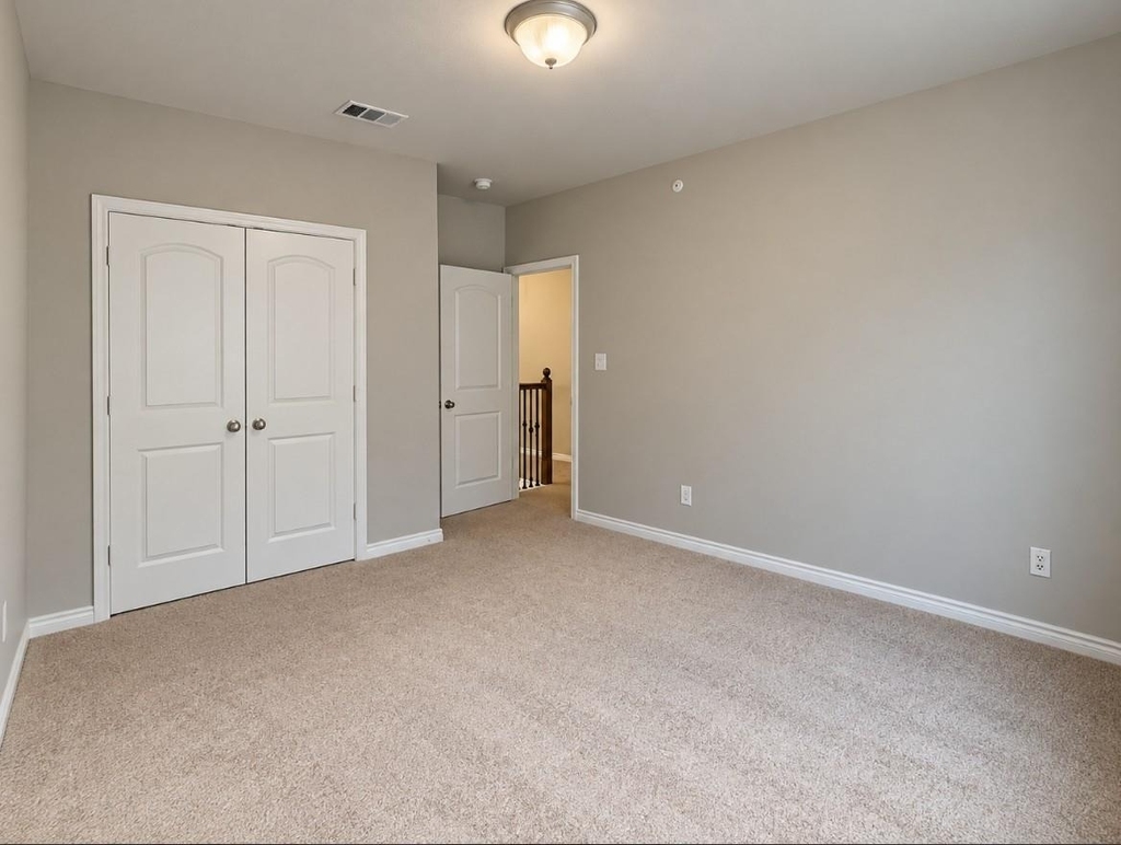 6553 Rutherford Road - Photo 13