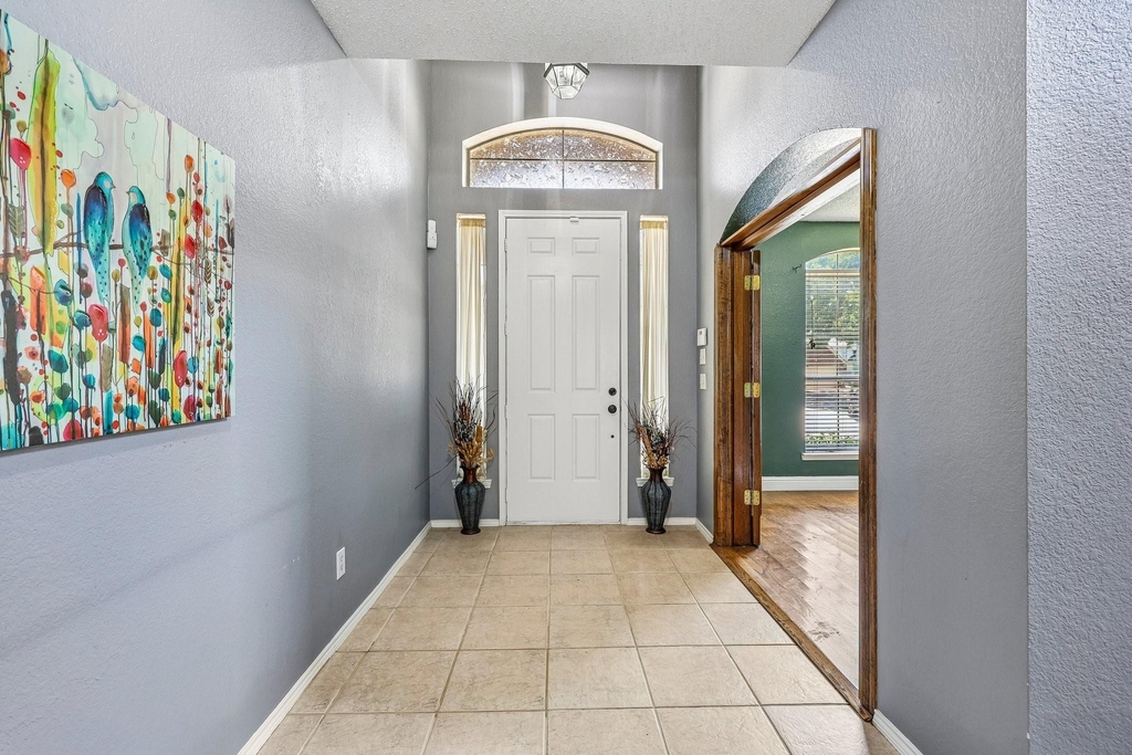 1910 Bentwood Court - Photo 4