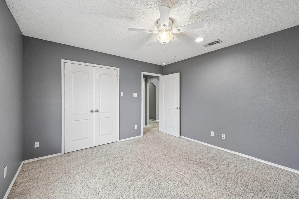 1910 Bentwood Court - Photo 27