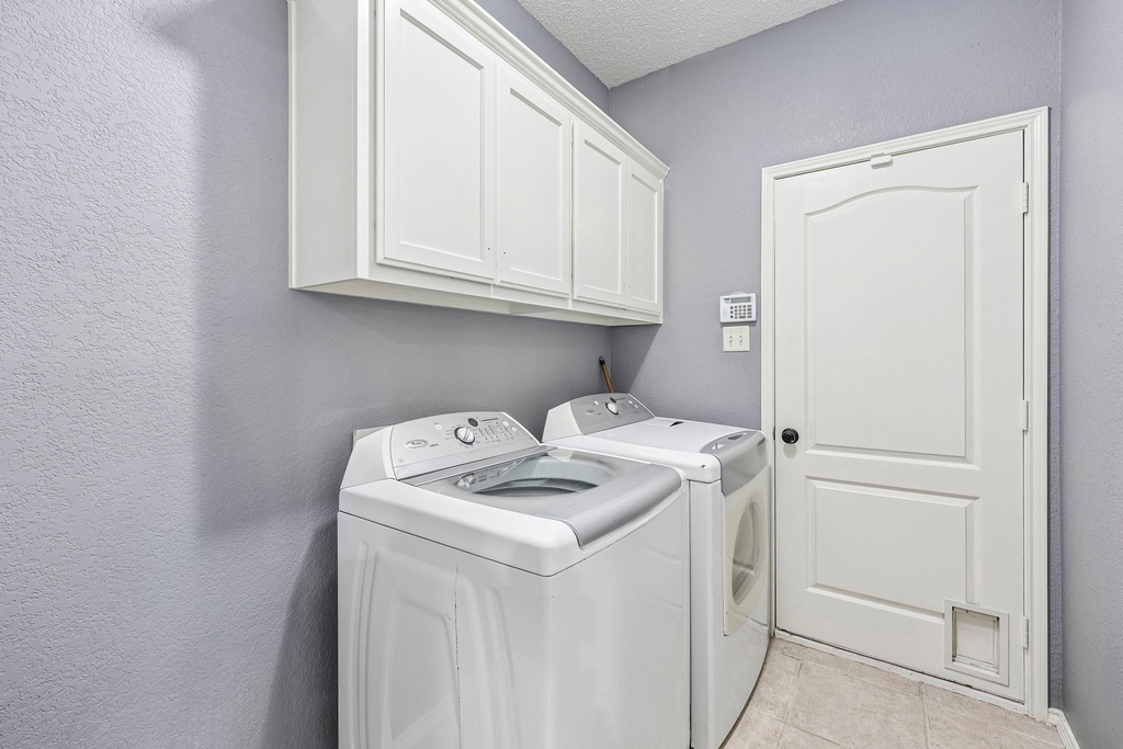 1910 Bentwood Court - Photo 17