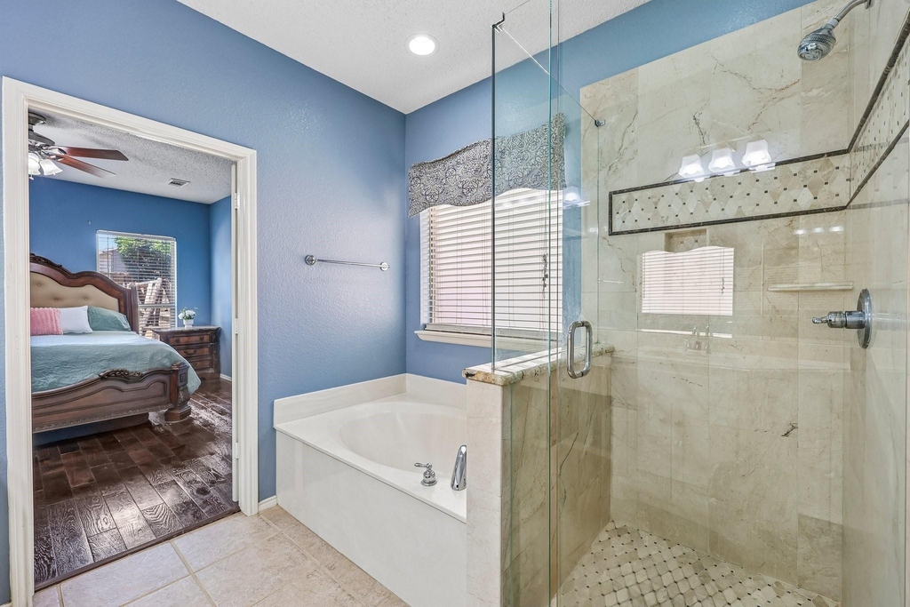 1910 Bentwood Court - Photo 23