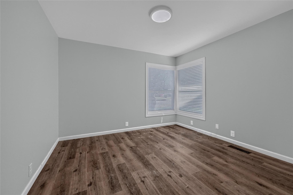 204 N Holly Avenue - Photo 15