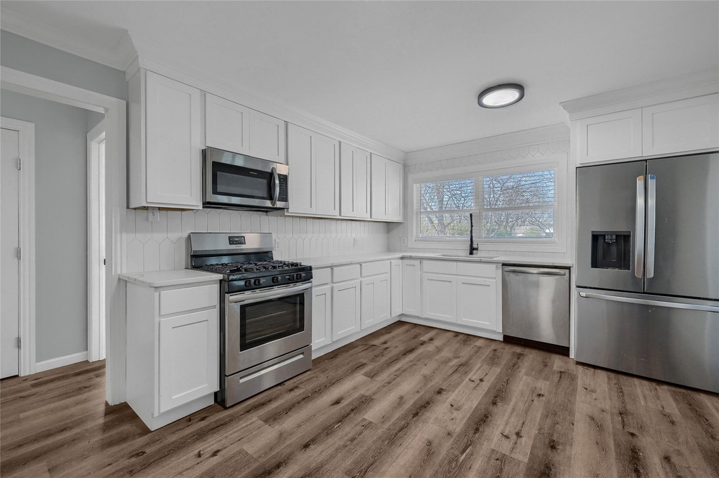 204 N Holly Avenue - Photo 8