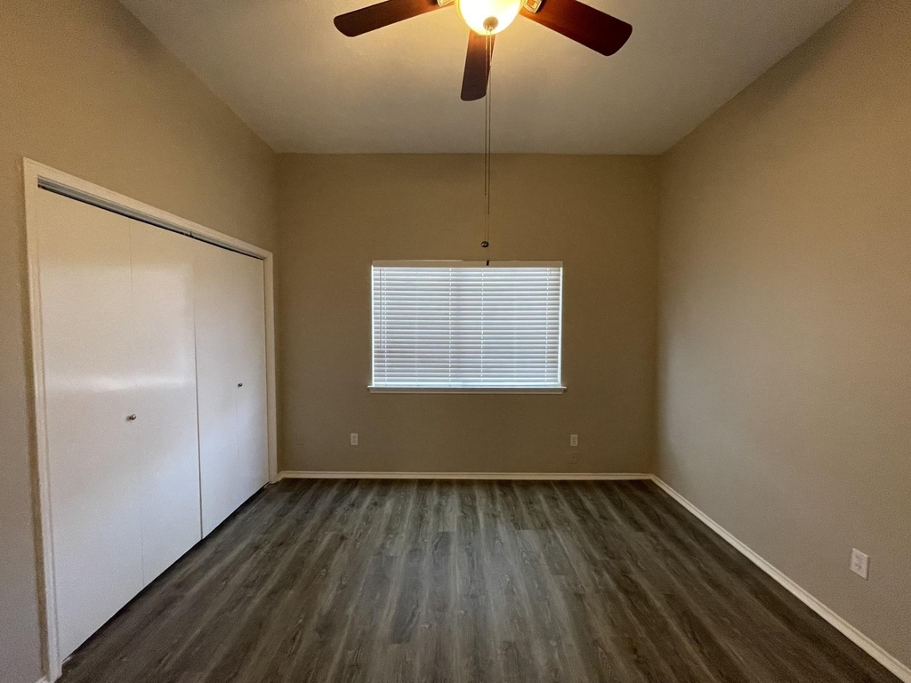 5737 Sterling Green Trail - Photo 6