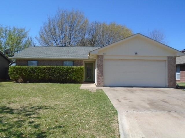 3910 Trinity Lane - Photo 0