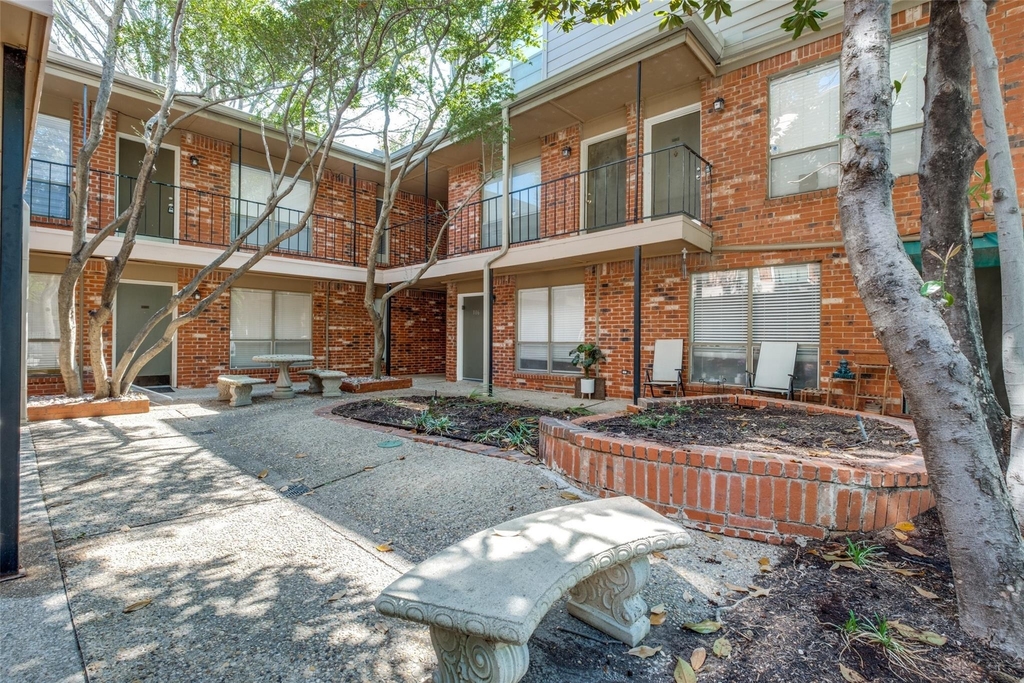 4525 Gilbert - Photo 21