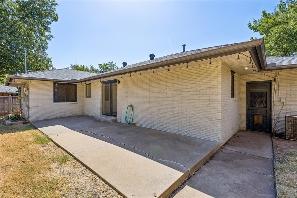2305 Barclay Drive - Photo 26