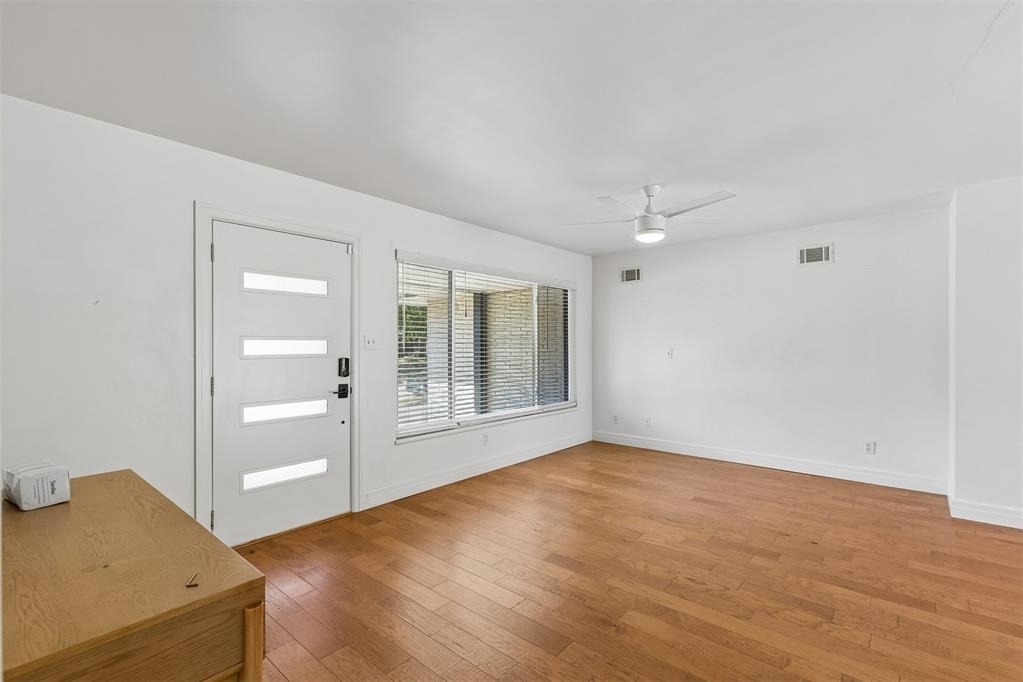 2305 Barclay Drive - Photo 5