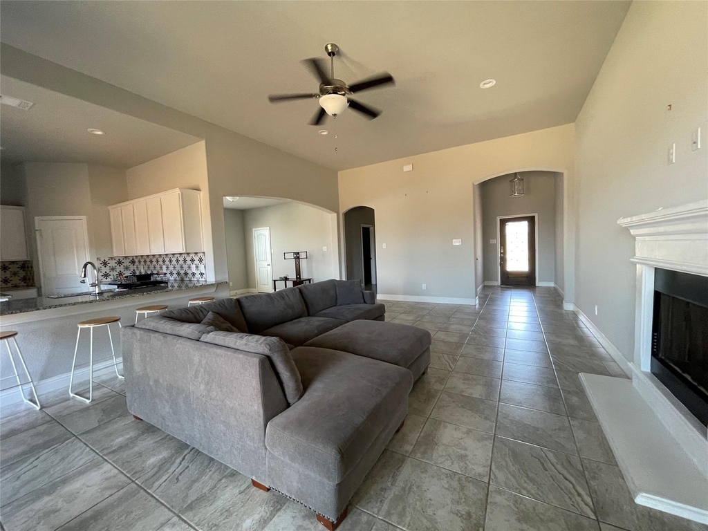 706 Buffalo Creek Drive - Photo 4