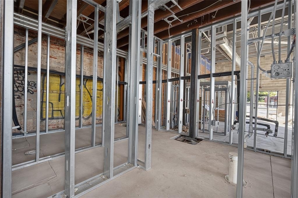 2401 N Classen Boulevard - Photo 7