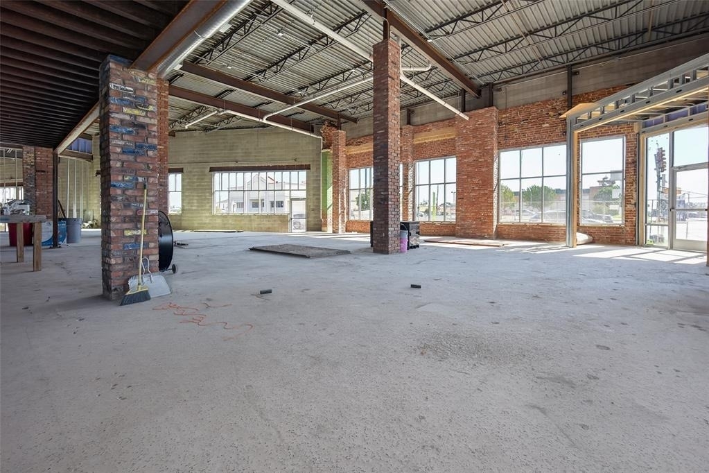 2401 N Classen Boulevard - Photo 10