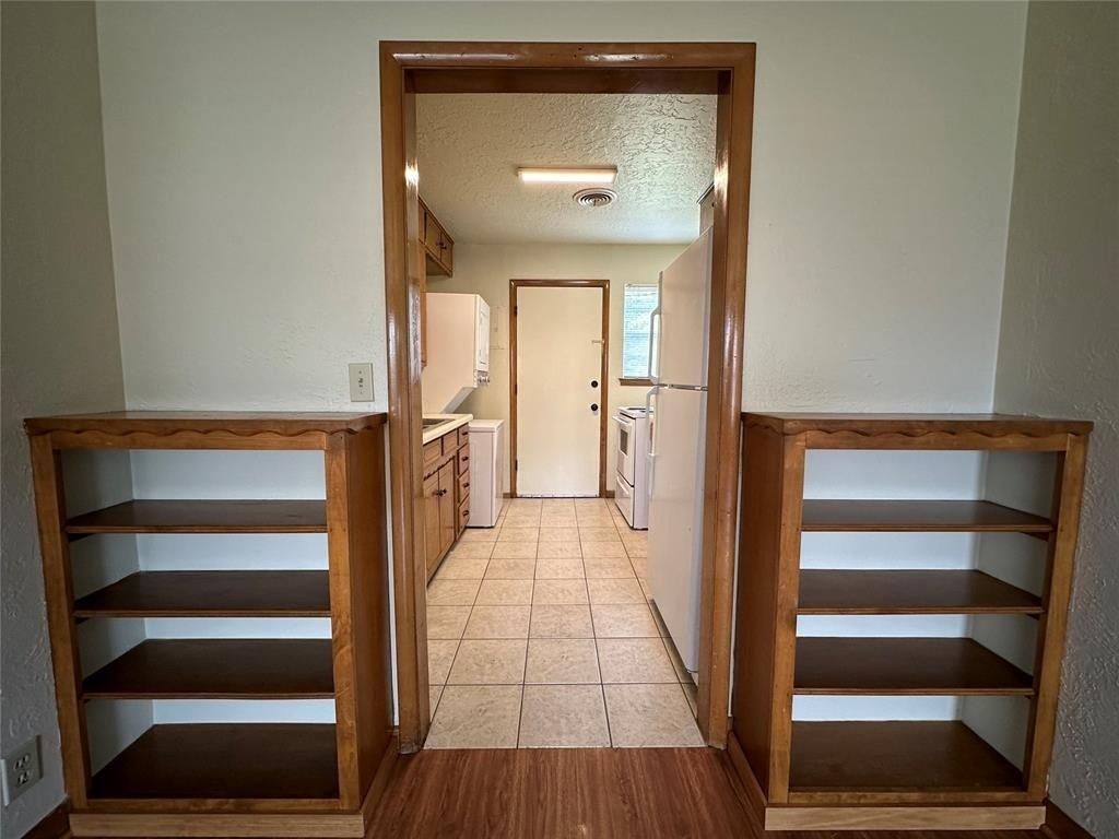 2011 Delaware Lane - Photo 3