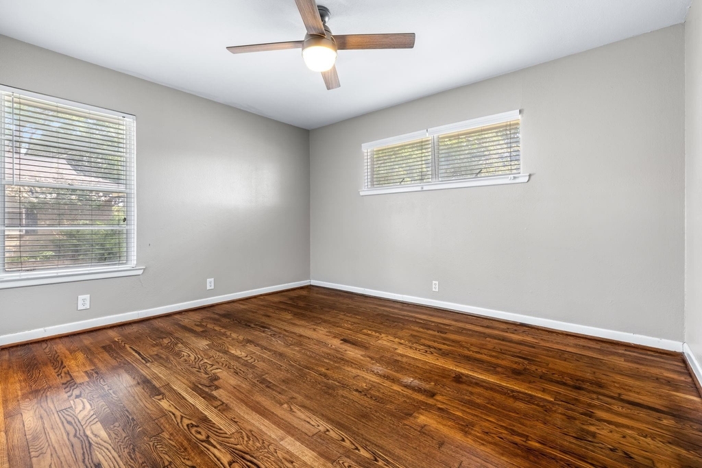 704 Downing Drive - Photo 12