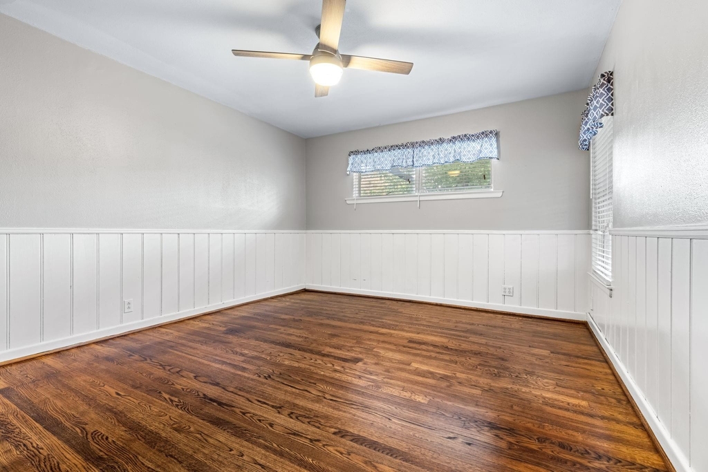 704 Downing Drive - Photo 7