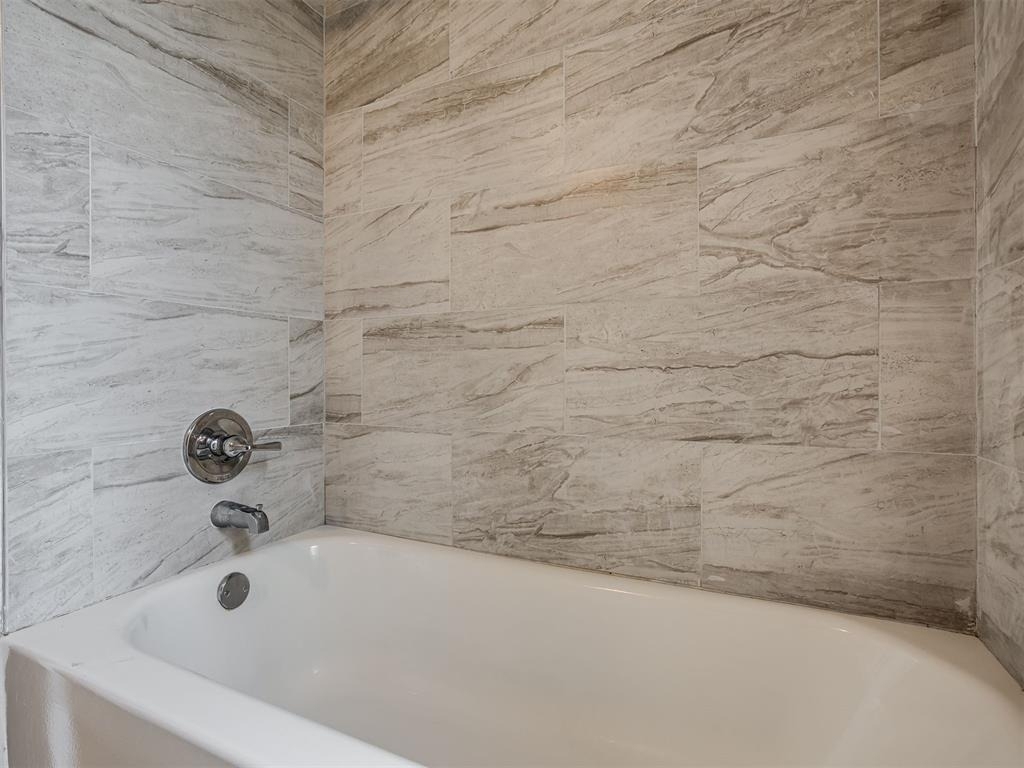 8900 S Hillcrest Drive - Photo 24