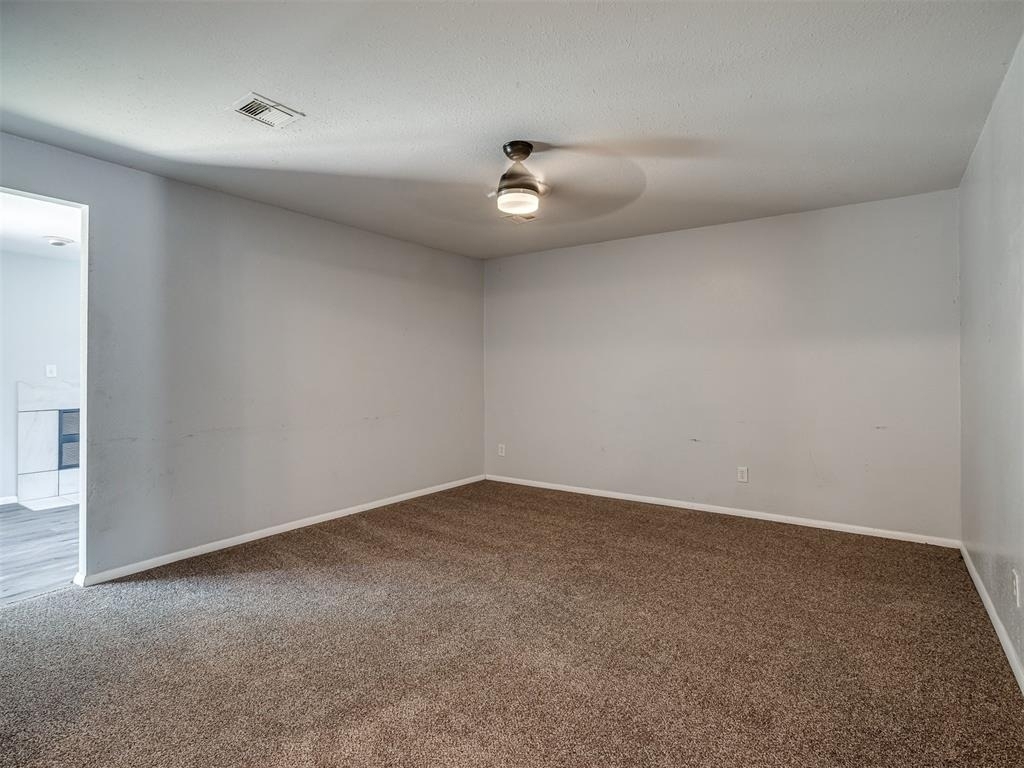 8900 S Hillcrest Drive - Photo 4