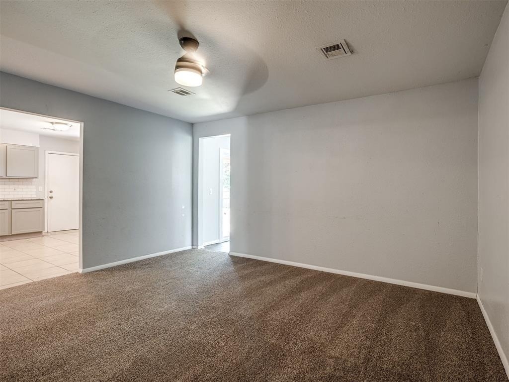 8900 S Hillcrest Drive - Photo 6
