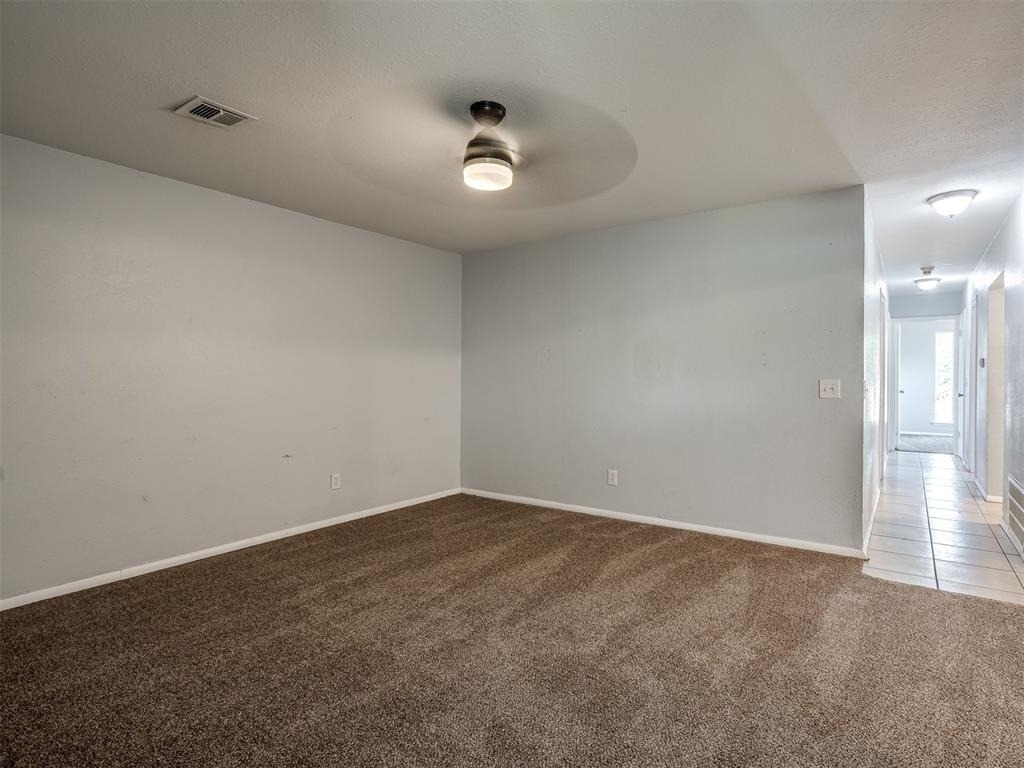8900 S Hillcrest Drive - Photo 5