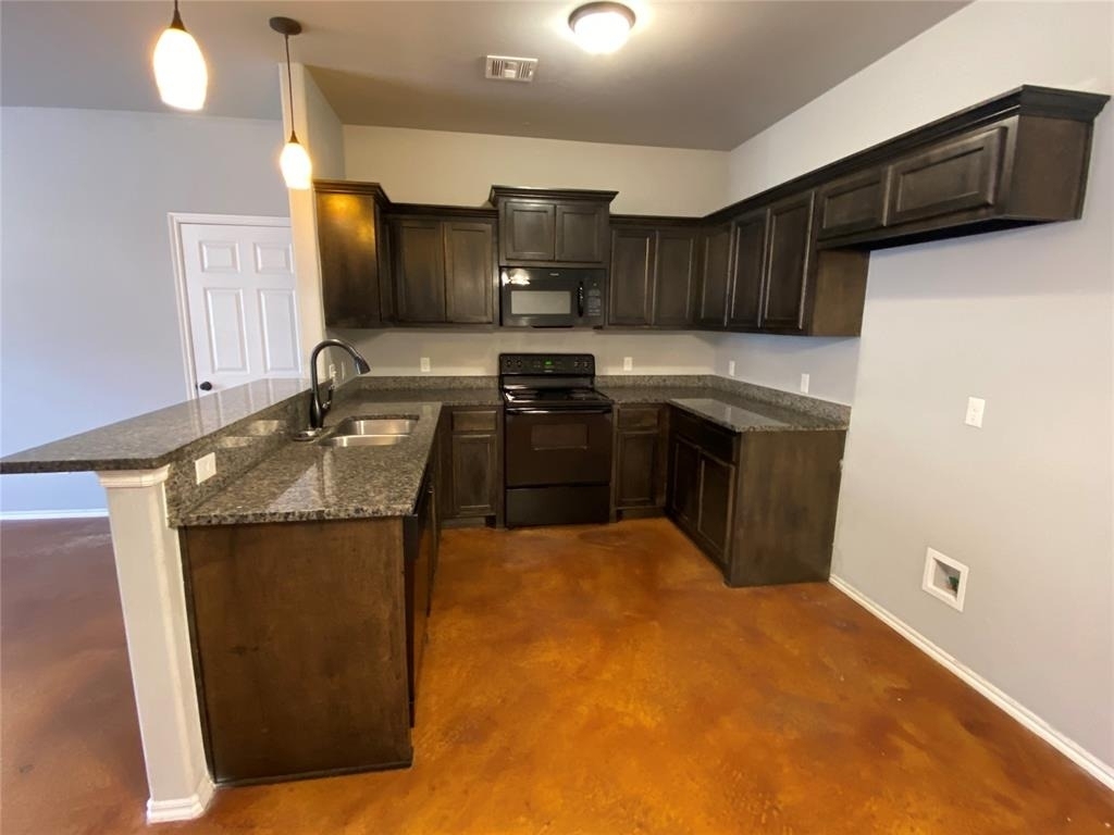 1846 Cypress Lane - Photo 4