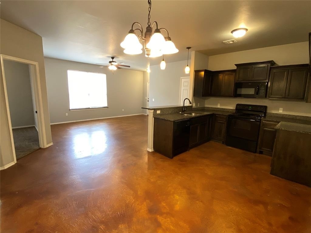 1846 Cypress Lane - Photo 3