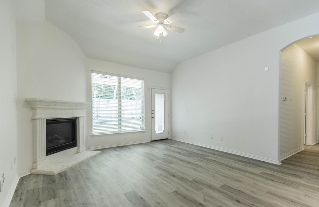 1404 Suttonview Drive - Photo 17