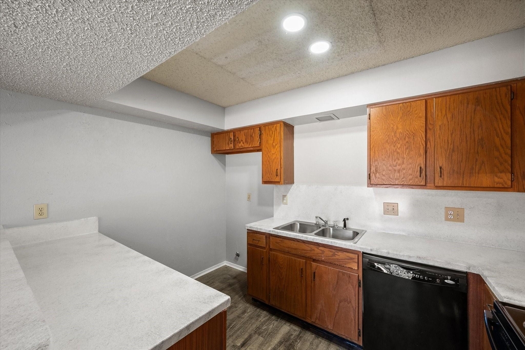406 E Denton Drive - Photo 16
