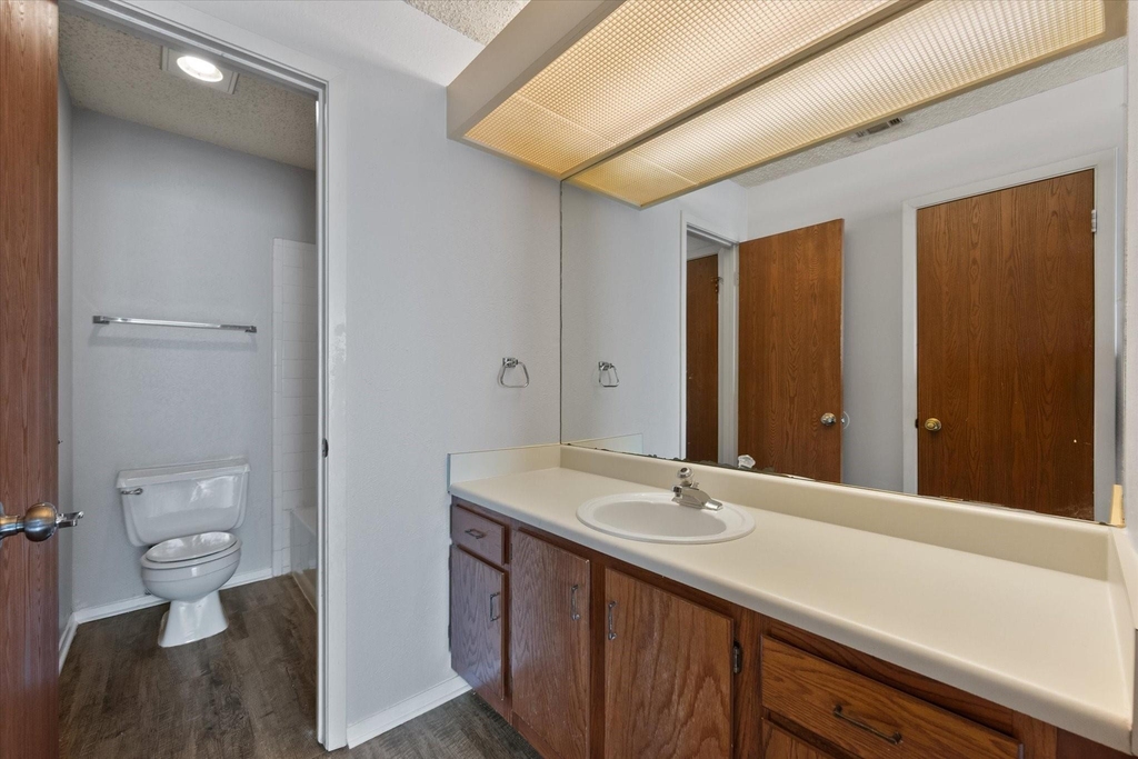406 E Denton Drive - Photo 24