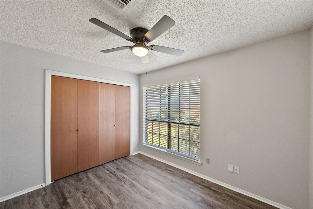 406 E Denton Drive - Photo 26