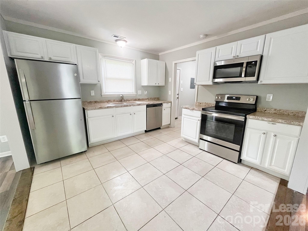 6525 Mcbride Street - Photo 2
