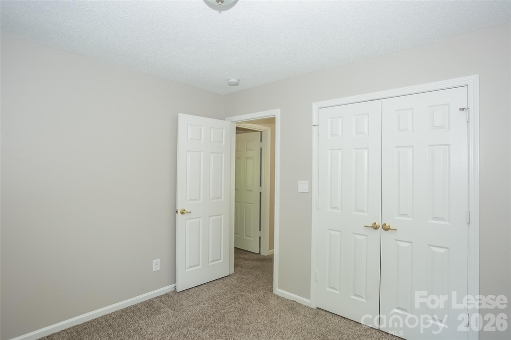 2915 Canary Court - Photo 10