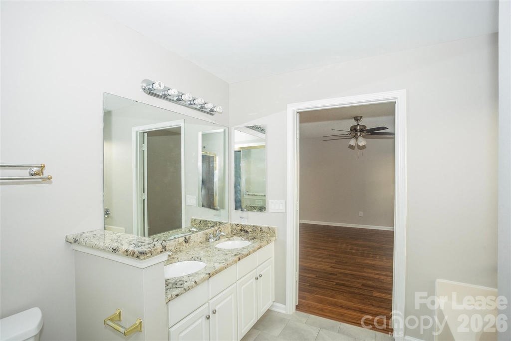 2915 Canary Court - Photo 12