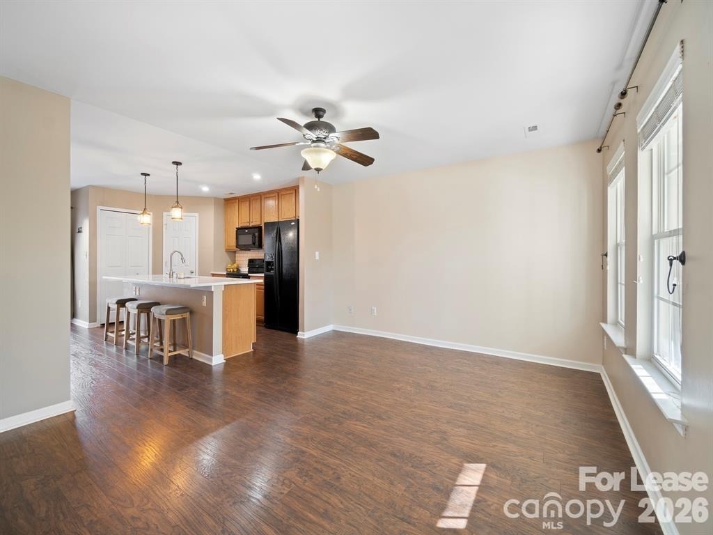 18461 Streamline Court - Photo 6