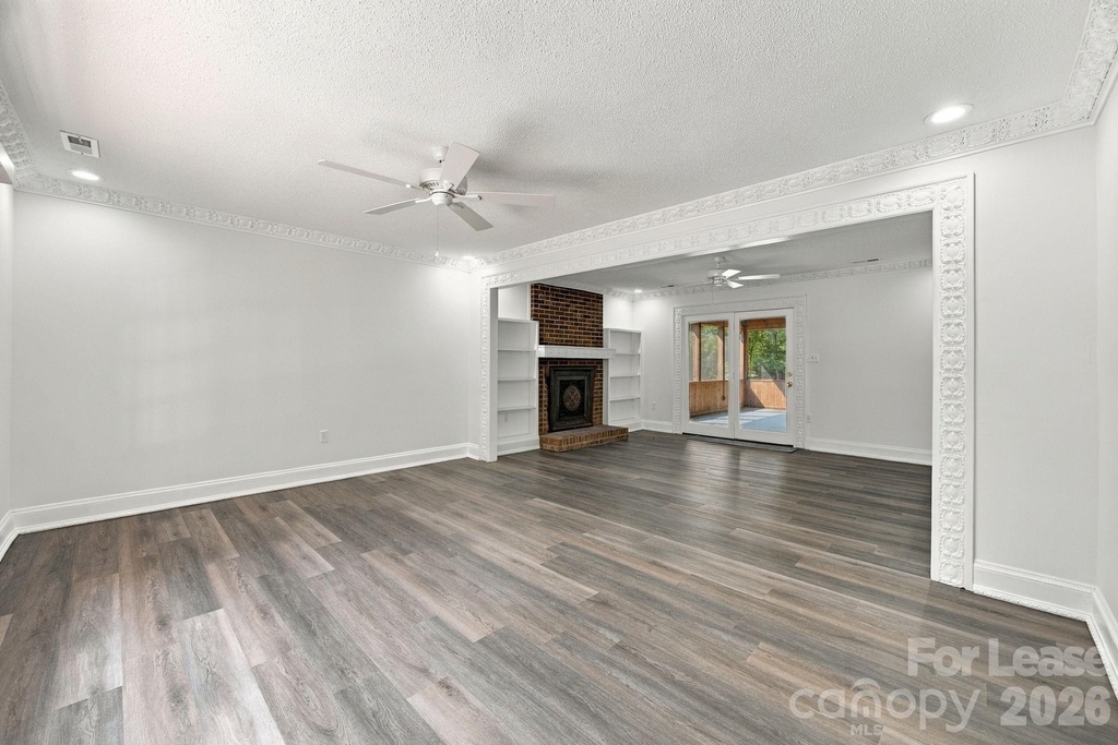 7724 Winterset Drive - Photo 10