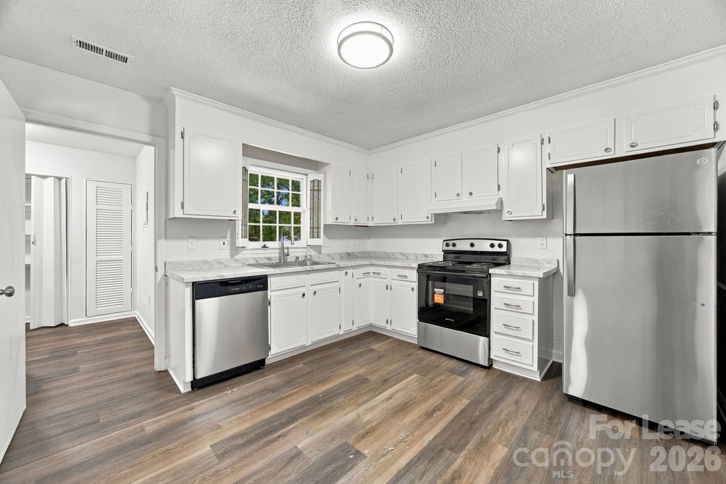 7724 Winterset Drive - Photo 17