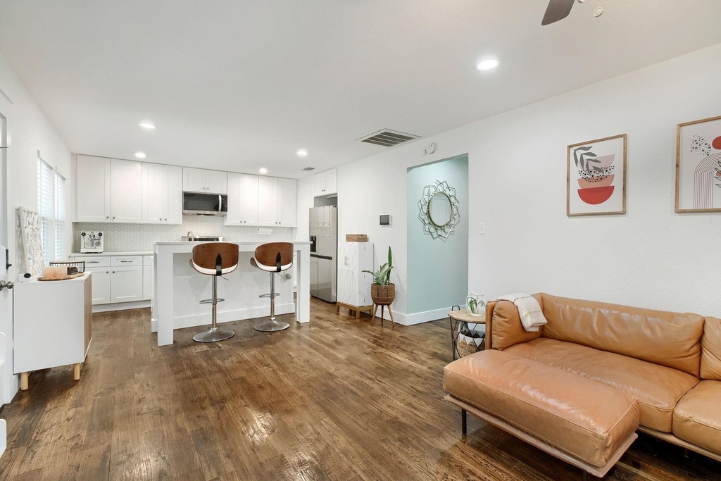 818 N Windomere Avenue - Photo 6
