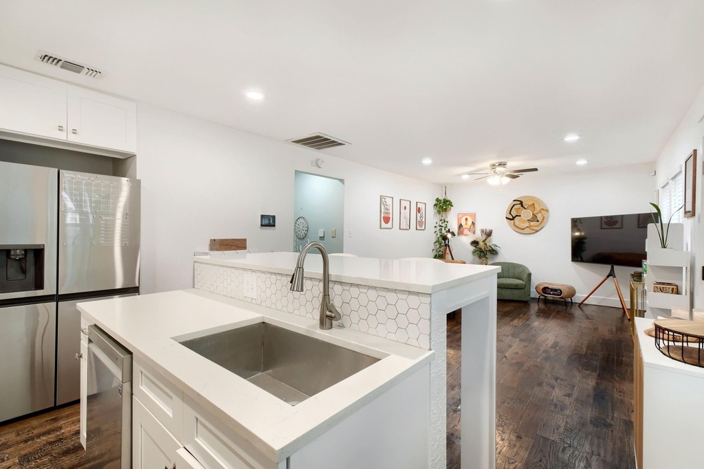 818 N Windomere Avenue - Photo 10