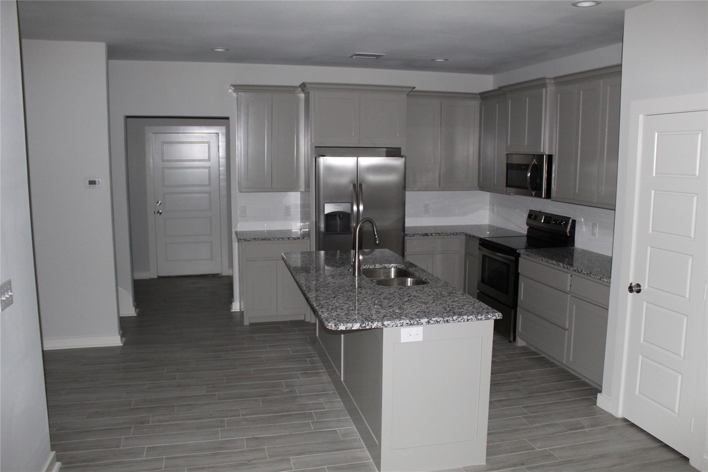 810 Dover - Photo 26