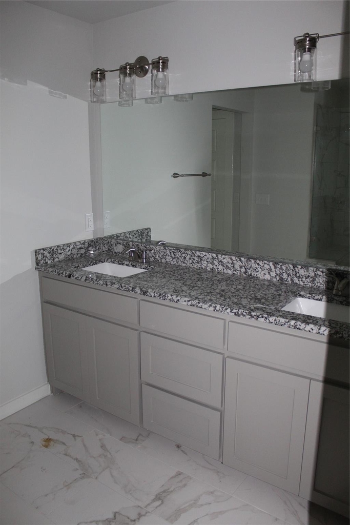 810 Dover - Photo 15
