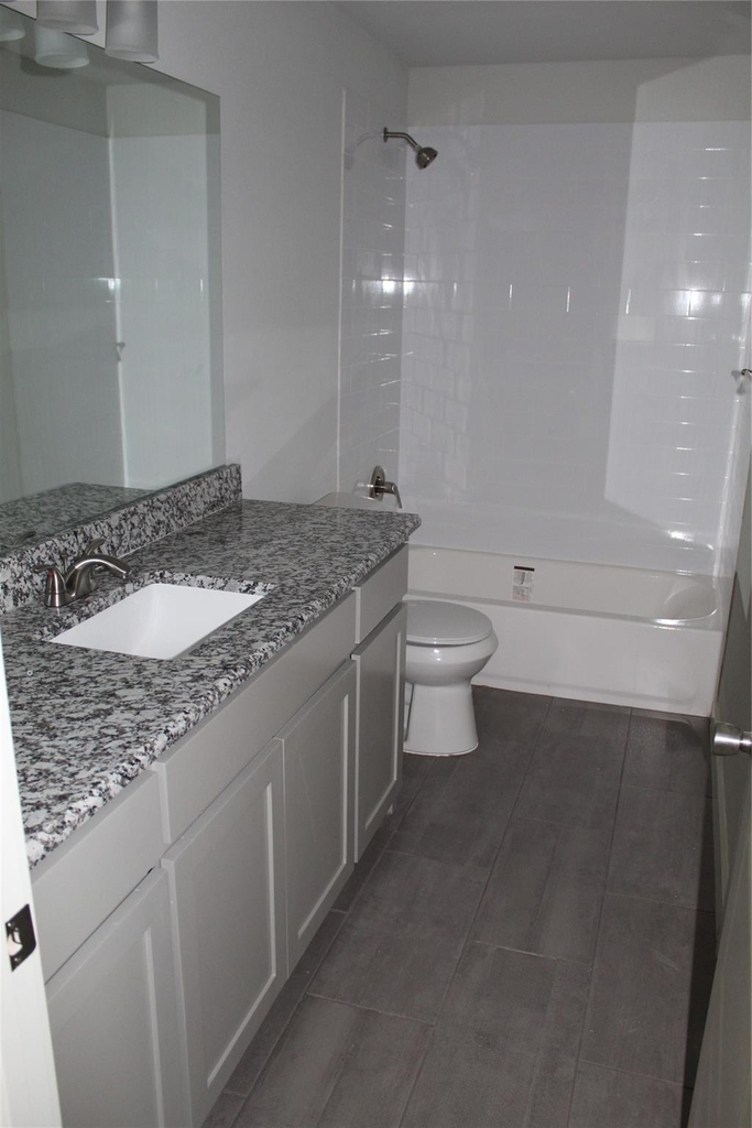 810 Dover - Photo 22