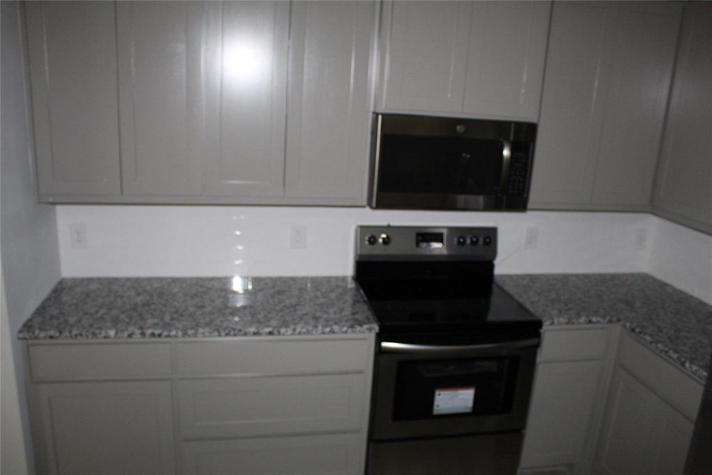 810 Dover - Photo 5