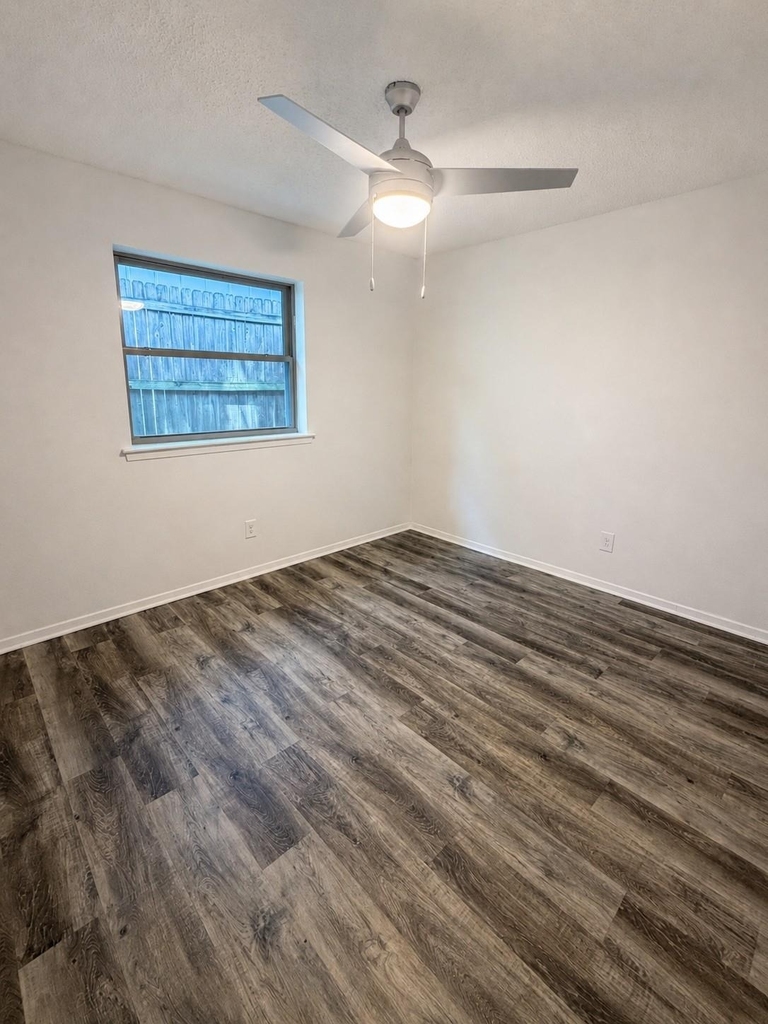 5309 Holly Trail - Photo 14