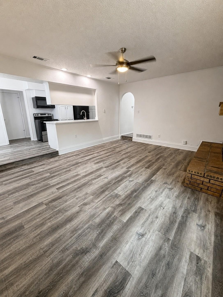 5309 Holly Trail - Photo 6