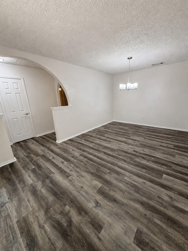 5309 Holly Trail - Photo 2