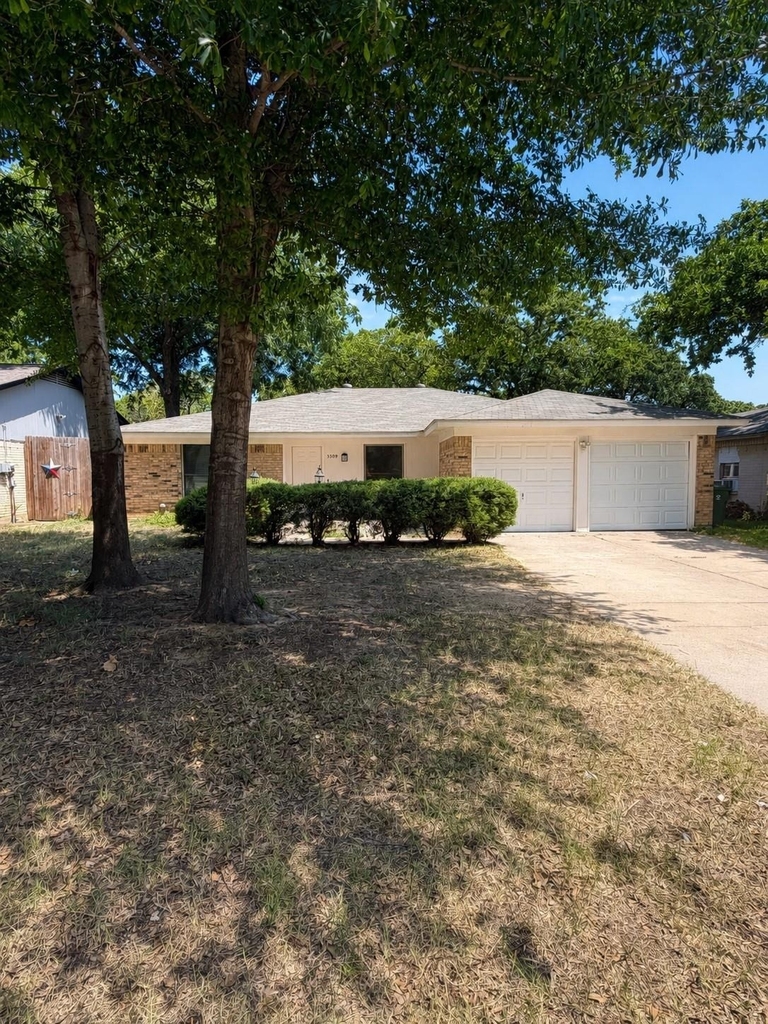 5309 Holly Trail - Photo 0