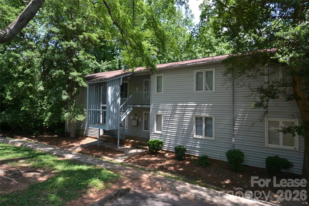 2013 Stoney Point Lane - Photo 0