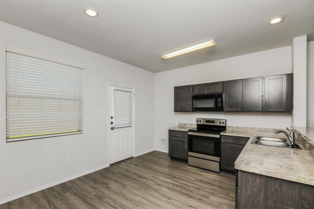 8348 Yaupon Holly Trail - Photo 3