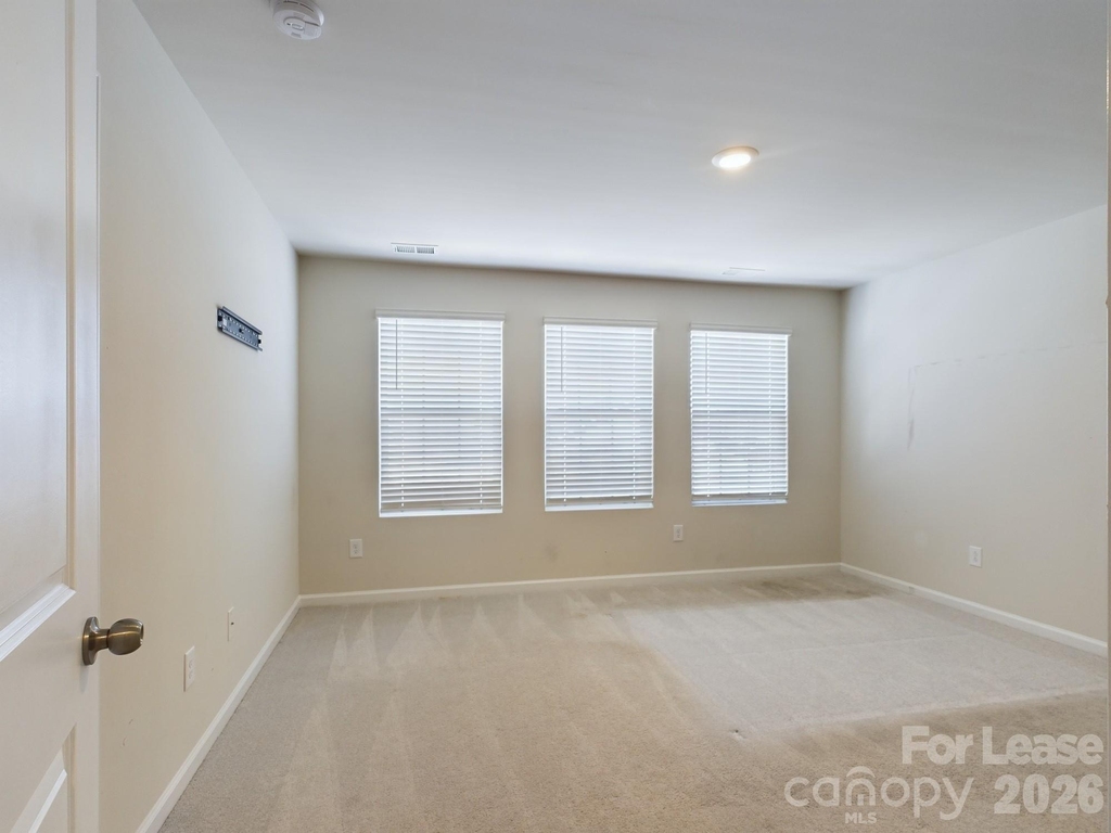 15611 Country House Street - Photo 16